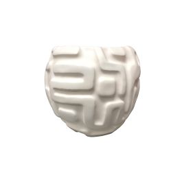 VASO DECORATIVO COM RELEVO EM RESINA BRANCO TMN3017
